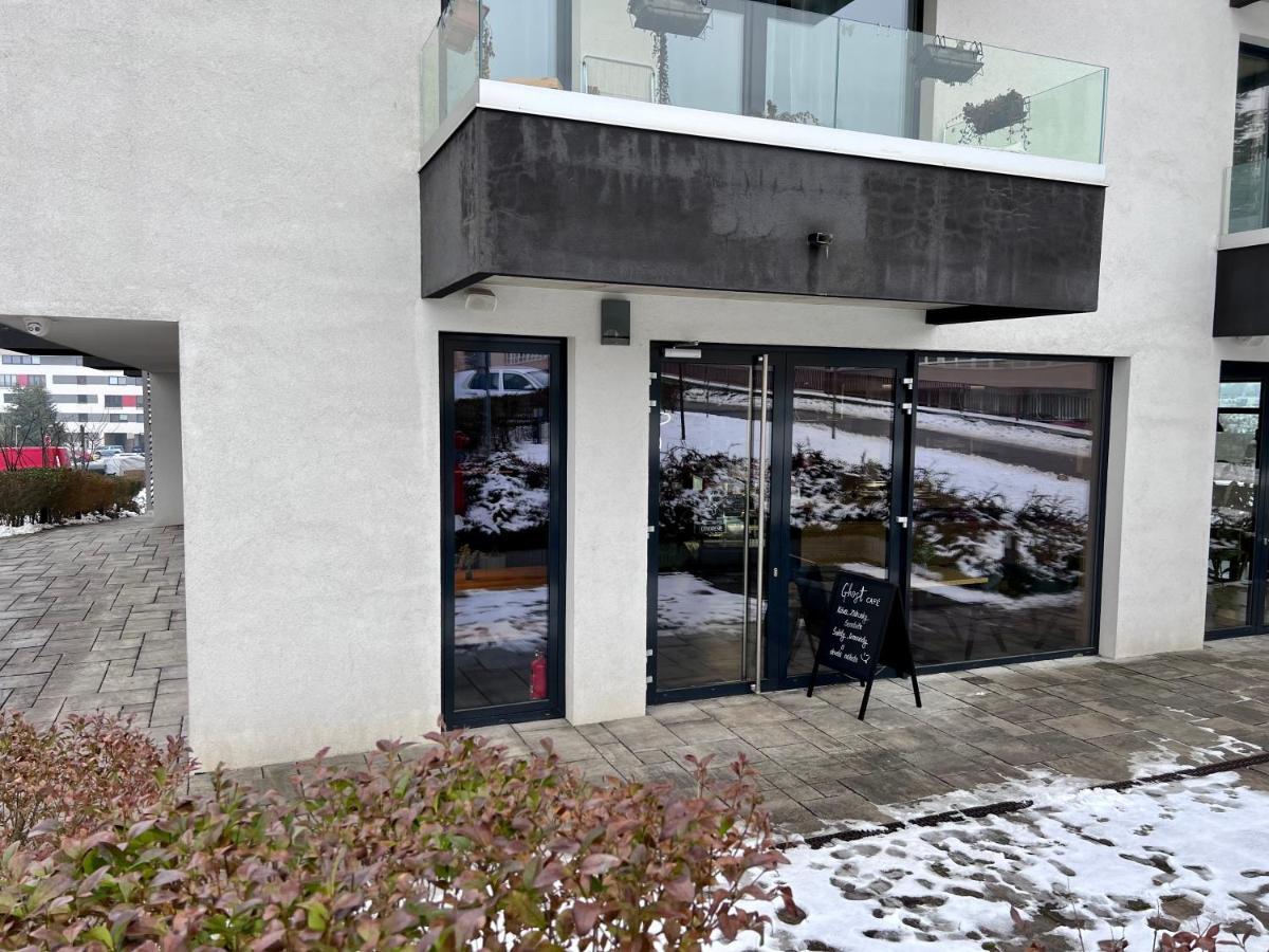 Bl City View Apartment, 24Hr Self Check-In, Free Private Parking, Panoramic View From Balcony, 5-Minute Walk To City Centre Bańska Bystrzyca Zewnętrze zdjęcie